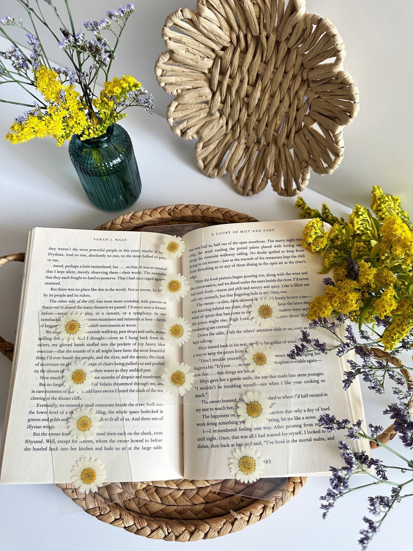 pressed daisy bookmark