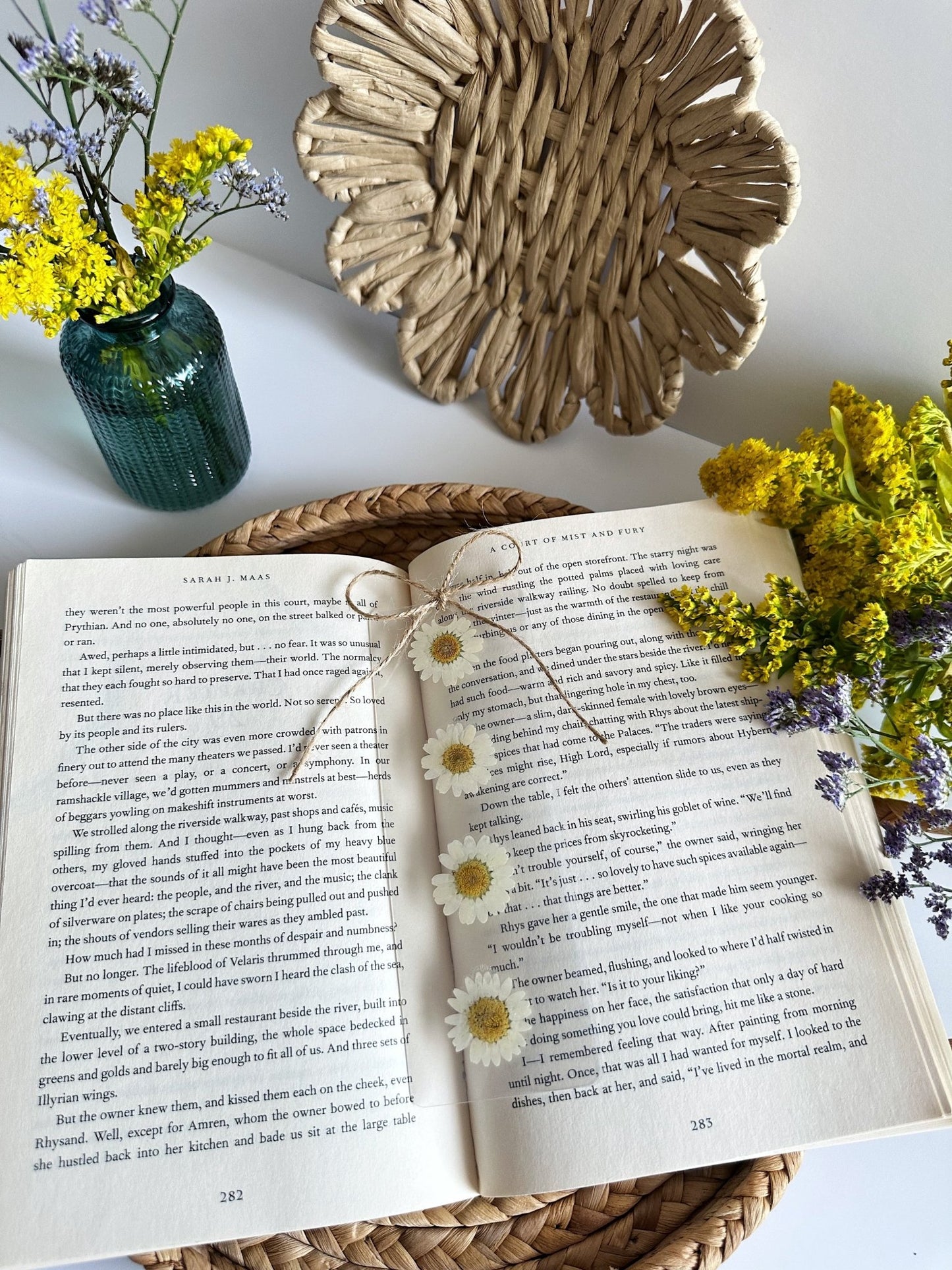 pressed daisy bookmark